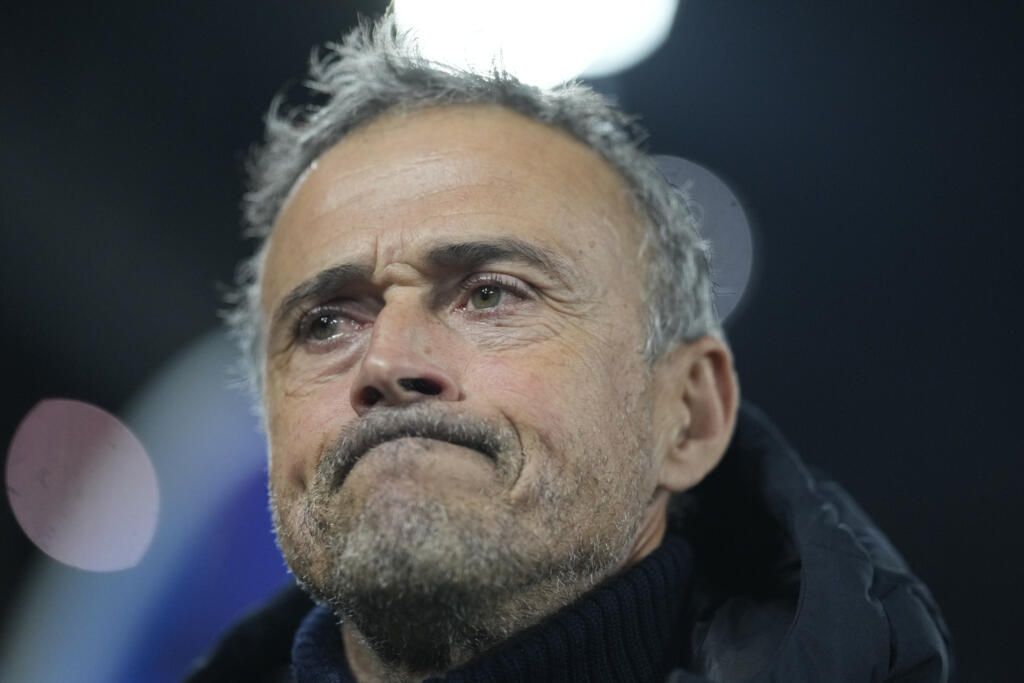 dembélé is unlikely to travel to morocco due to unforeseen circumstances, impacting team plans and preparations.