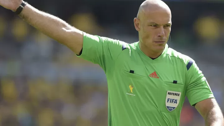 hojbjerg shares his insights on refereeing decisions and the use of var in football, discussing its impact on the game and fairness on the pitch.