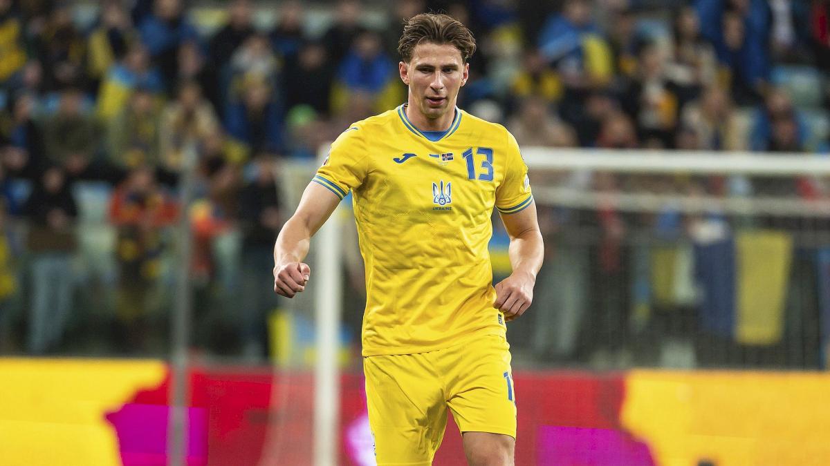 zabarnyi postpones congratulating safonov, highlighting a tense moment between the two athletes.