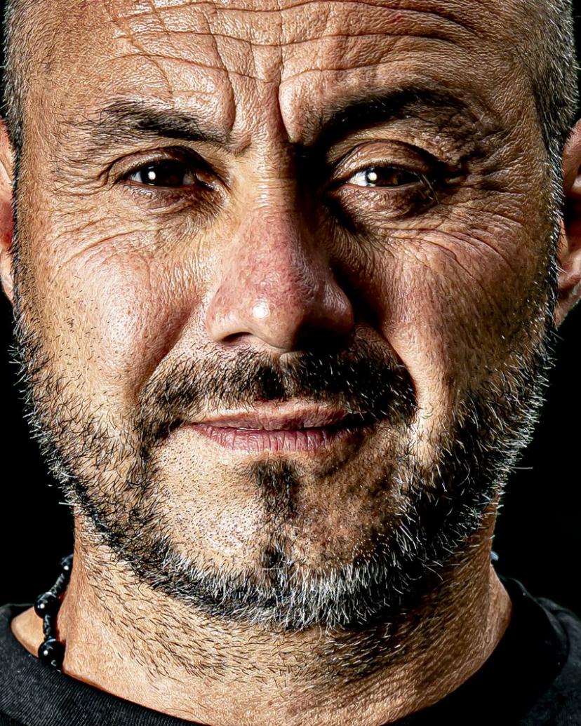 de zerbi responds sharply to critics of balerdi, defending his player's performance and addressing the ongoing controversy.