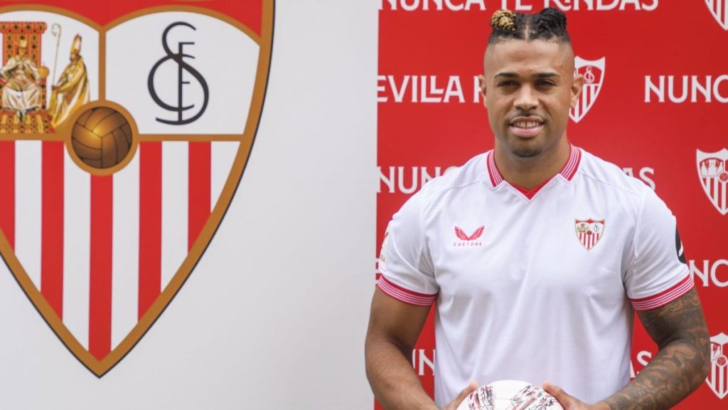 mariano diaz faces criticism and mockery over his poor fitness levels, sparking debate among fans and analysts.